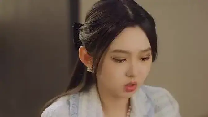 《总裁夫人她不装了》：爆笑反转！看假名媛如何玩转豪门，揭秘隐藏的沙雕本性